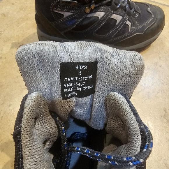 L.L. Bean Size 5 Big Boy Hiking Boots - Picture 3 of 6
